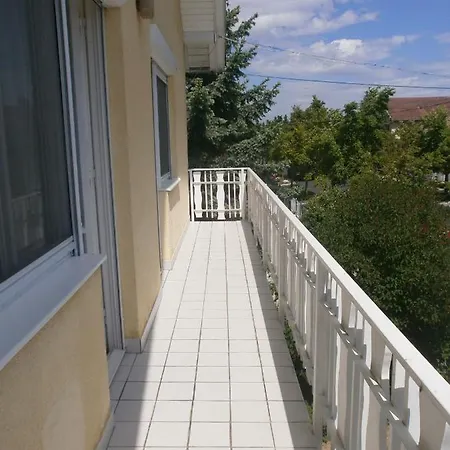 Andrea Vendeghaz Apartment *