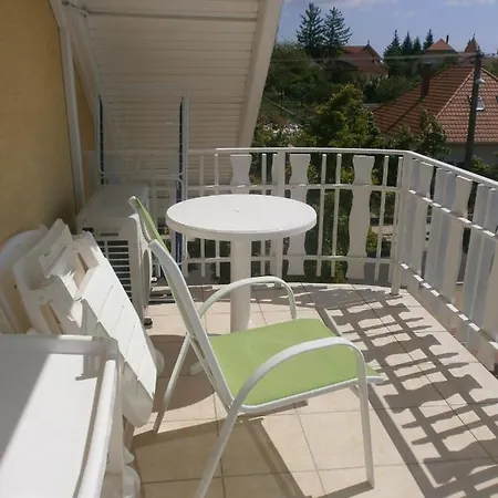 Apartament Andrea Vendeghaz